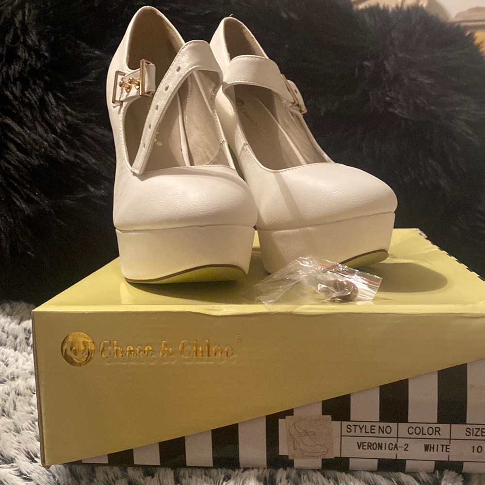 Heel - Picture 2 of 2